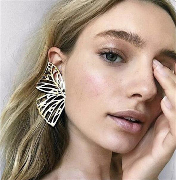 Nagy aszimmetrikus fülbevaló ezüst és arany színben