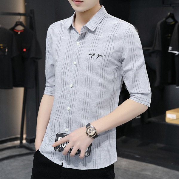 Modern férfi ing hímzéssel és 3/4-es ujjakkal