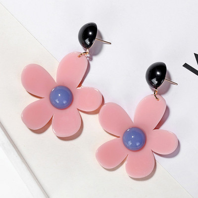 Alkalmi női fülbevaló virág formájú