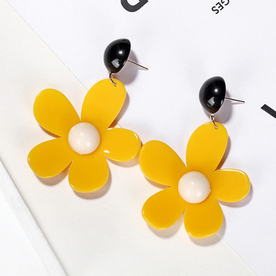 Alkalmi női fülbevaló virág formájú