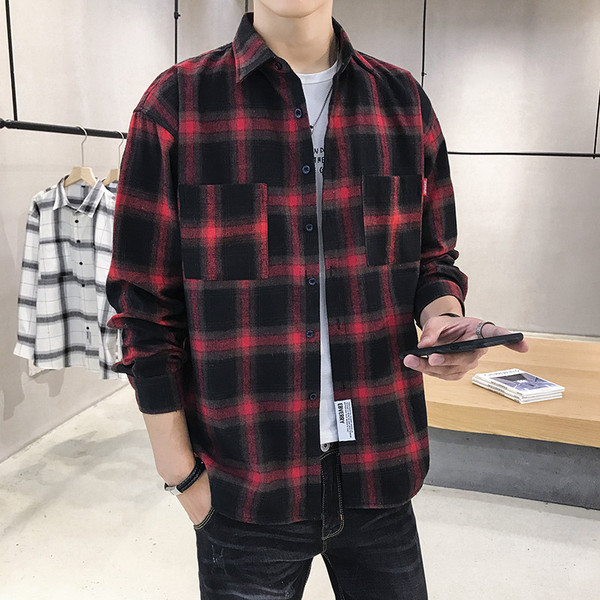 Muška karirana košulja s džepom i dugim rukavima