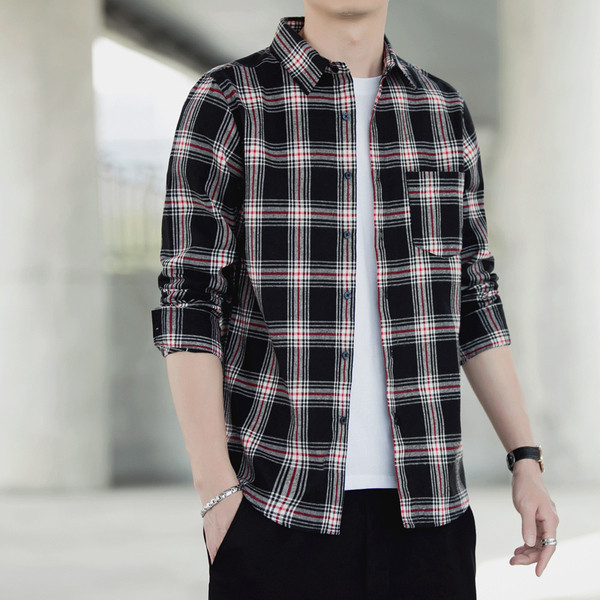 Languoti vyriški marškiniai su kišene ir sagomis