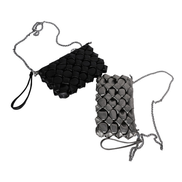 Stílusos női táska hosszú füllel