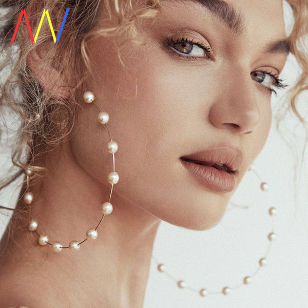 Modern női kerek fülbevaló gyöngyökkel