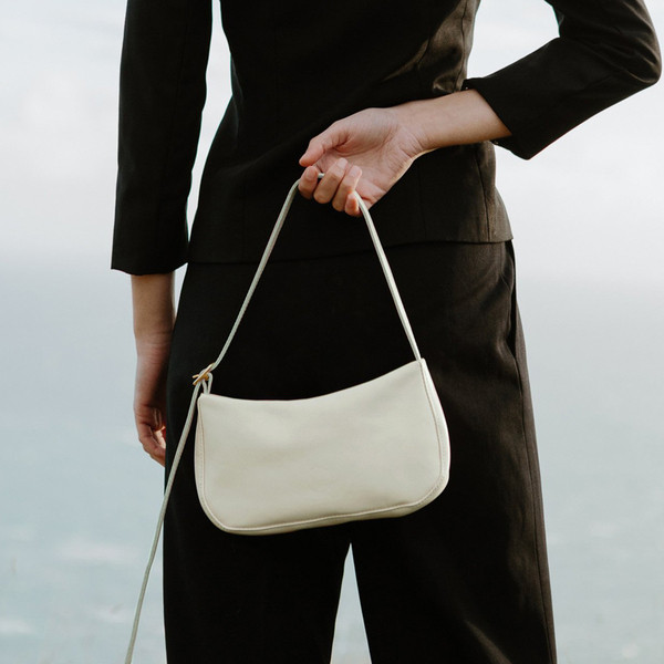 Moteriška laisvalaikio rankinė iš eko odos