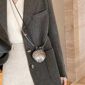 Μοντέρνο γυναικείο πορτοφόλι με μακριά λαβή