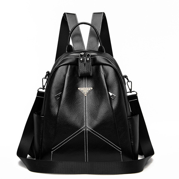 Moteriška laisvalaikio kuprinė iš eko odos su metaline apdaila