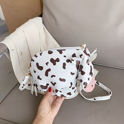 Alkalmi női táska cipzárral és hosszú füllel