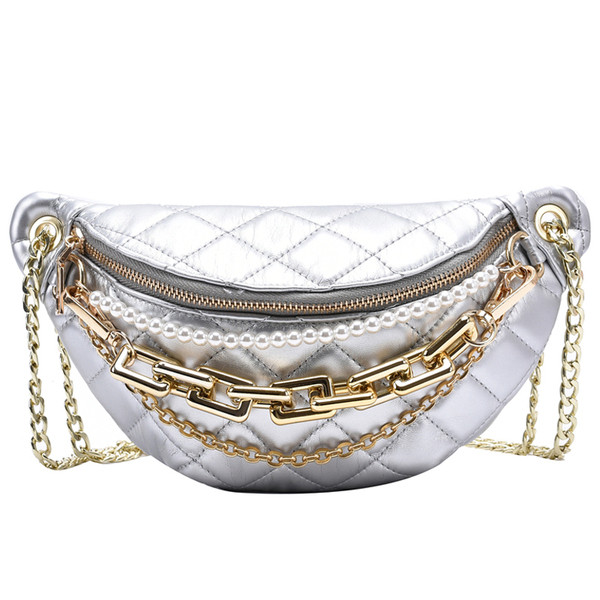 Stílusos női válltáska díszgyöngyökkel