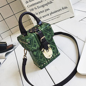 Modern női táska négyzet alakú