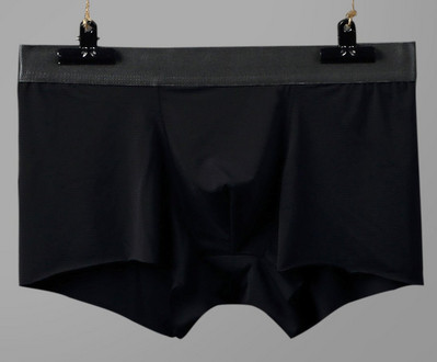 Varrás nélküli férfi boxer elasztikus derékkal