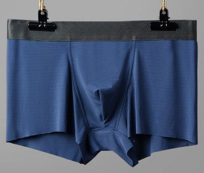 Varrás nélküli férfi boxer elasztikus derékkal