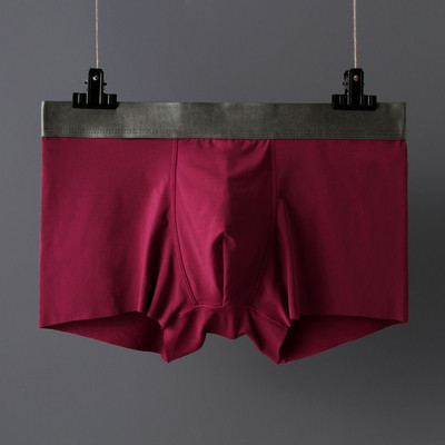 Varrás nélküli férfi boxer elasztikus derékkal