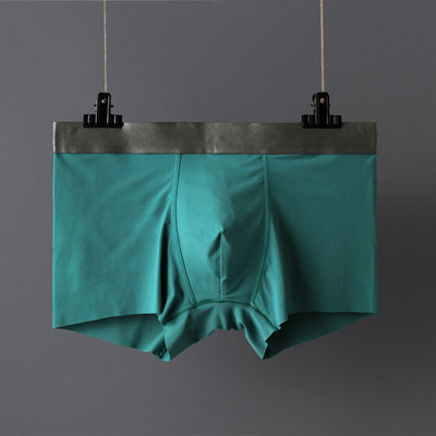 Varrás nélküli férfi boxer elasztikus derékkal