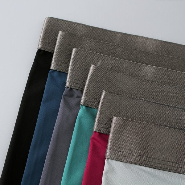 Varrás nélküli férfi boxer elasztikus derékkal