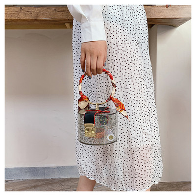 Γυναικεία τσάντα νέο μοντέλο με στρογγυλή λαβή