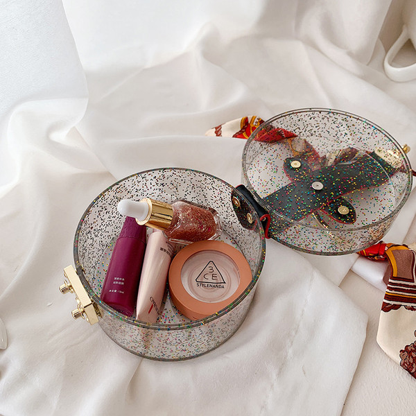 Γυναικεία τσάντα νέο μοντέλο με στρογγυλή λαβή