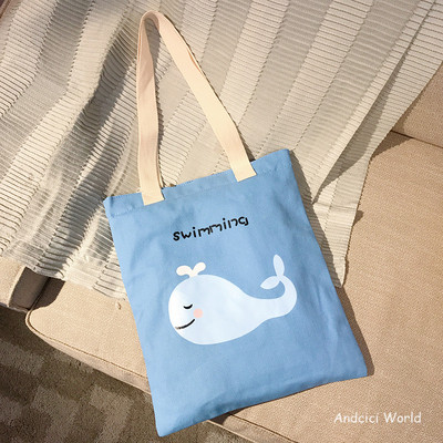 Napi női táska felirattal és rátéttel