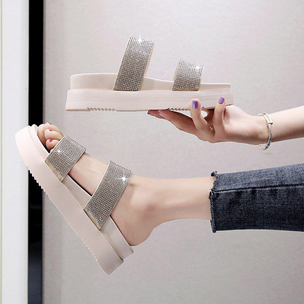 Hit női papucs magas talppal