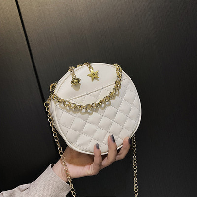 Női mindennapi kerek táska fém medállal