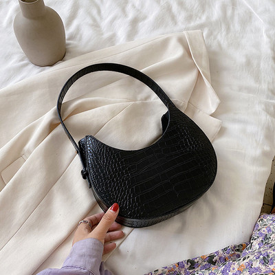 Casual γυναικεία τσάντα από οικολογικό δέρμα με κοντή λαβή