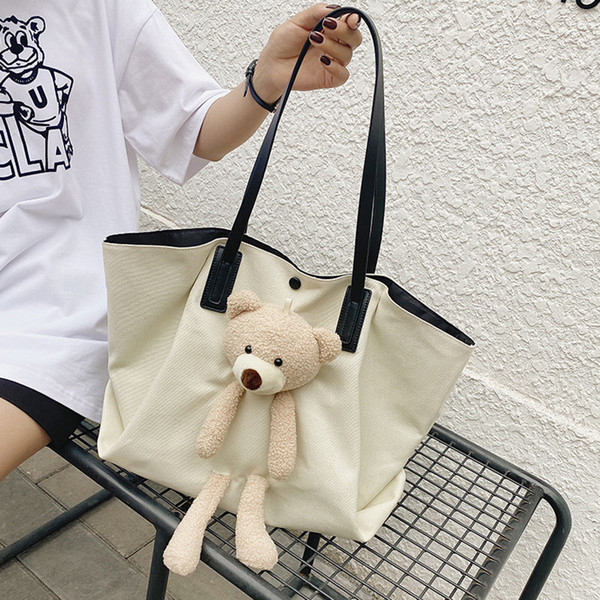 Γυναικεία τσάντα casual με τρισδιάστατο αρκουδάκι