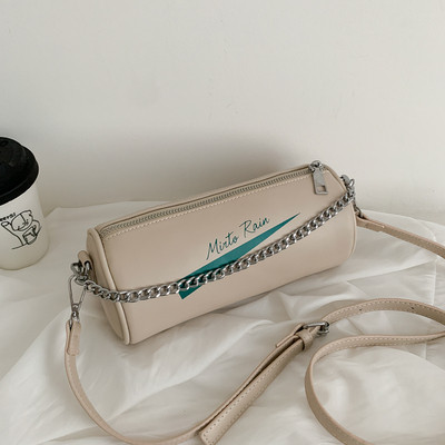 Moteriška kasdienė rankinė su užrašu ir ilga rankena