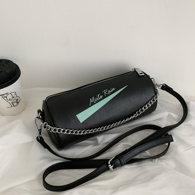 Moteriška kasdienė rankinė su užrašu ir ilga rankena