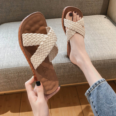 Női alkalmi papucs keresztpánttal