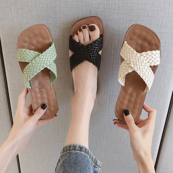 Női alkalmi papucs keresztpánttal