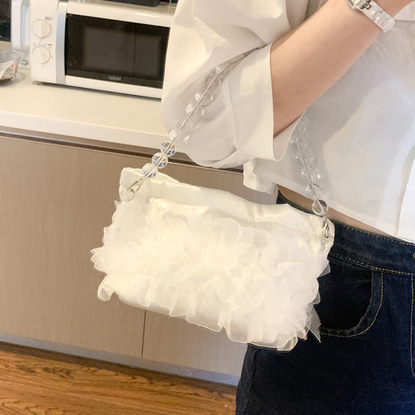 Modern női táska tüllből és díszgyöngyökből