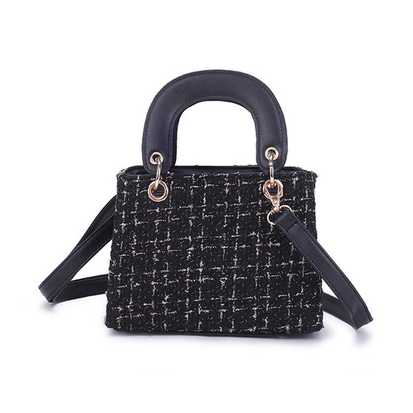 Modern női táska rövid és hosszú füllel