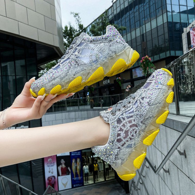 Нов модел дамски маратонки с мрежа и камъни