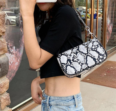 Női téglalap alakú állatmintás táska