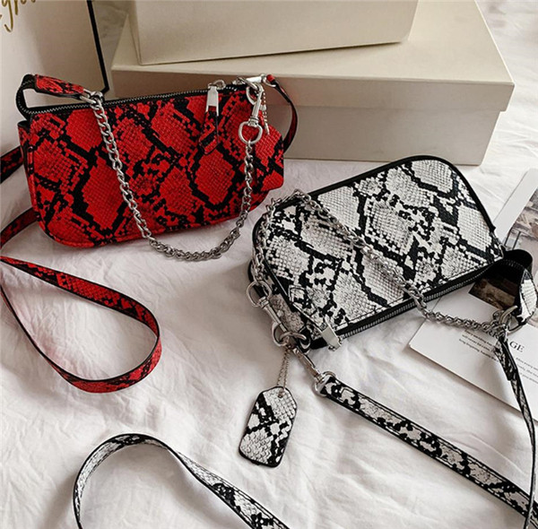 Női téglalap alakú állatmintás táska