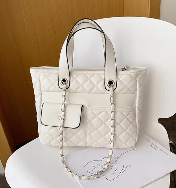 Eko bőrből készült alkalmi női táska két füllel