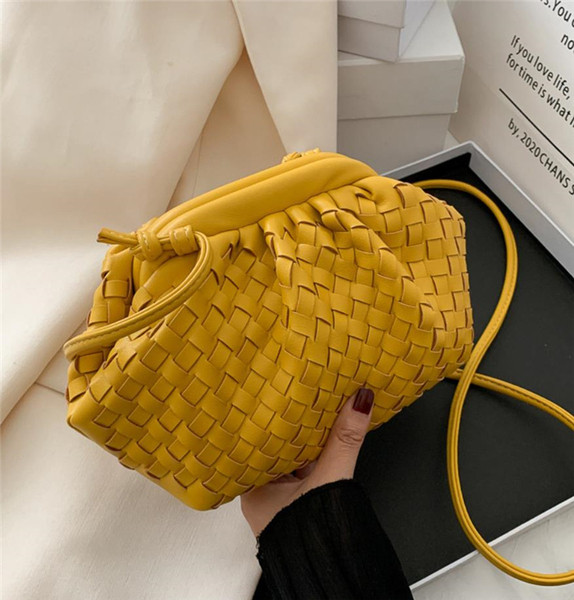 Női bőrtáska - táska típusú