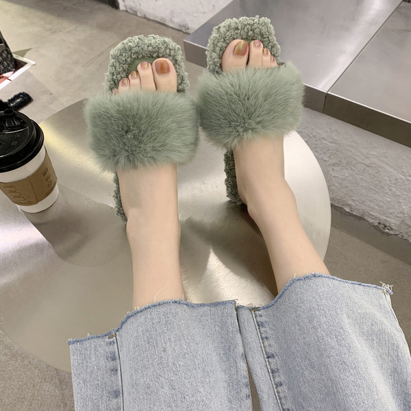 Pehelyes plüss női papucs