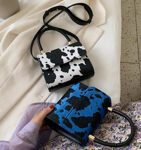 Μικρή τσάντα με δύο λαβές με άνιμαλ πριντ