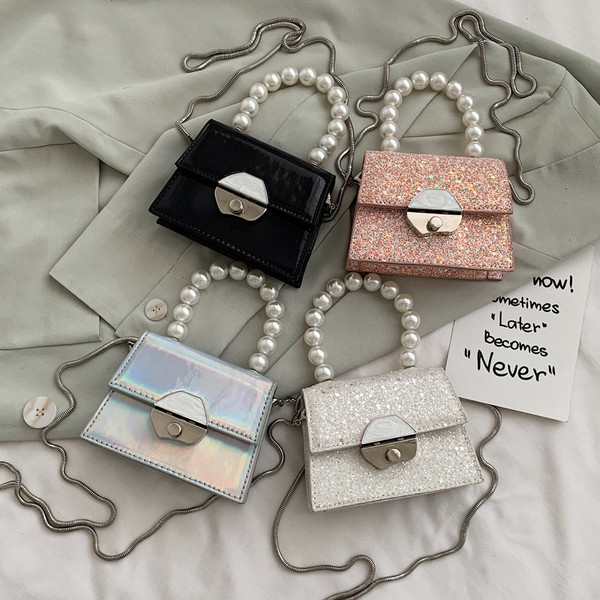 Moteriška moderni mini rankinė su sagtimi ir perlais