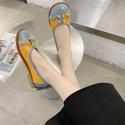 Pantofi de dama din piele lacuita cu element metalic