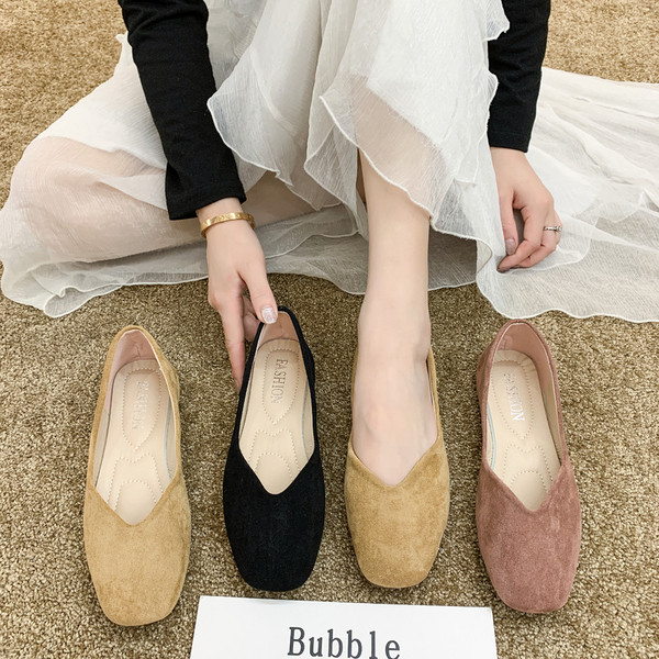 Ретро велурени дамски обувки 