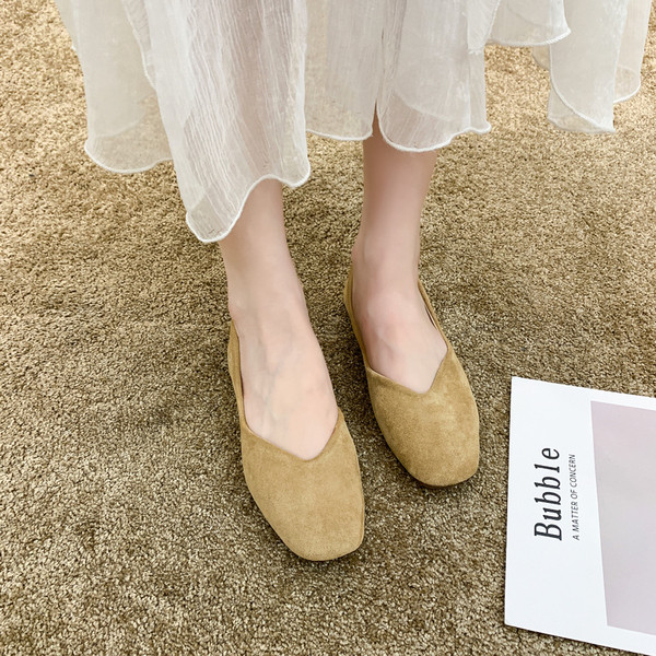 Ретро велурени дамски обувки 