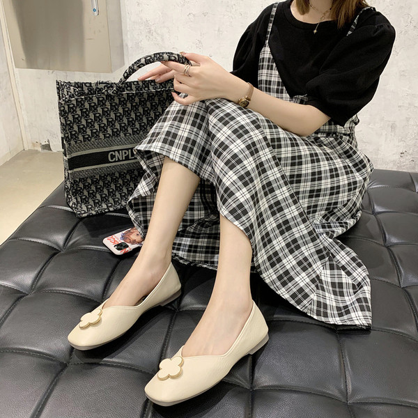 Pantofi retro dama cu element 3D