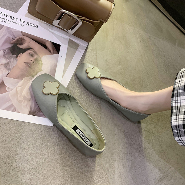 Pantofi retro dama cu element 3D