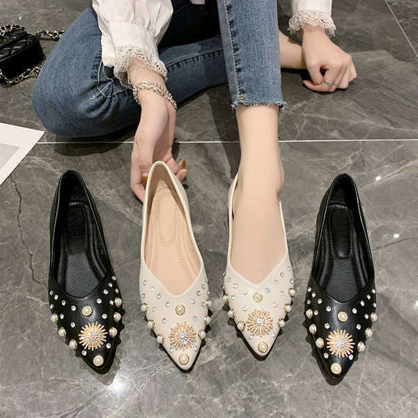 Pantofi moderni de dama cu perle