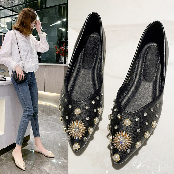 Pantofi moderni de dama cu perle