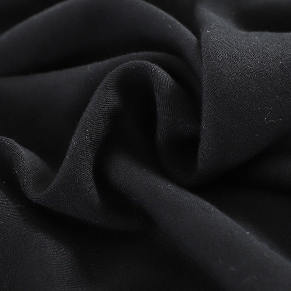 Set casual de damă care include o rochie cu bretele subțiri și un hanorac