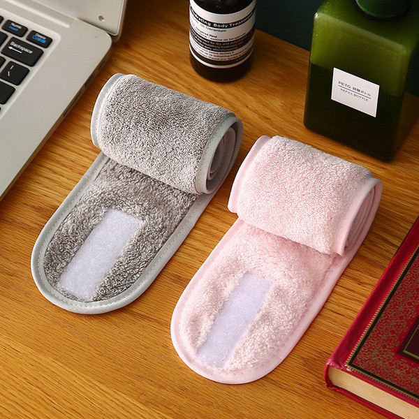 Bandă de păr reglabilă în jos cu lungime 63 și lățime 7,7