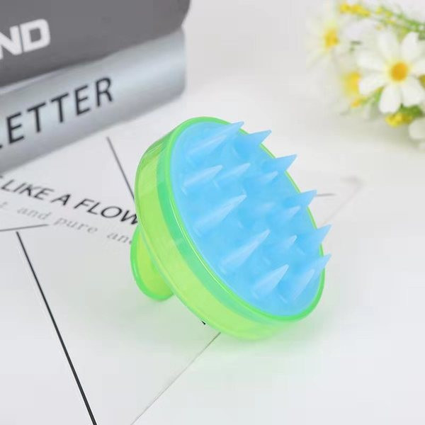 Perie de plastic pentru masarea scalpului